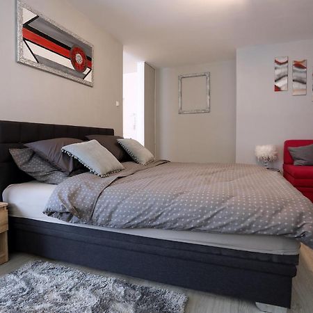 Studio Apartman Ana Osijek Buitenkant foto
