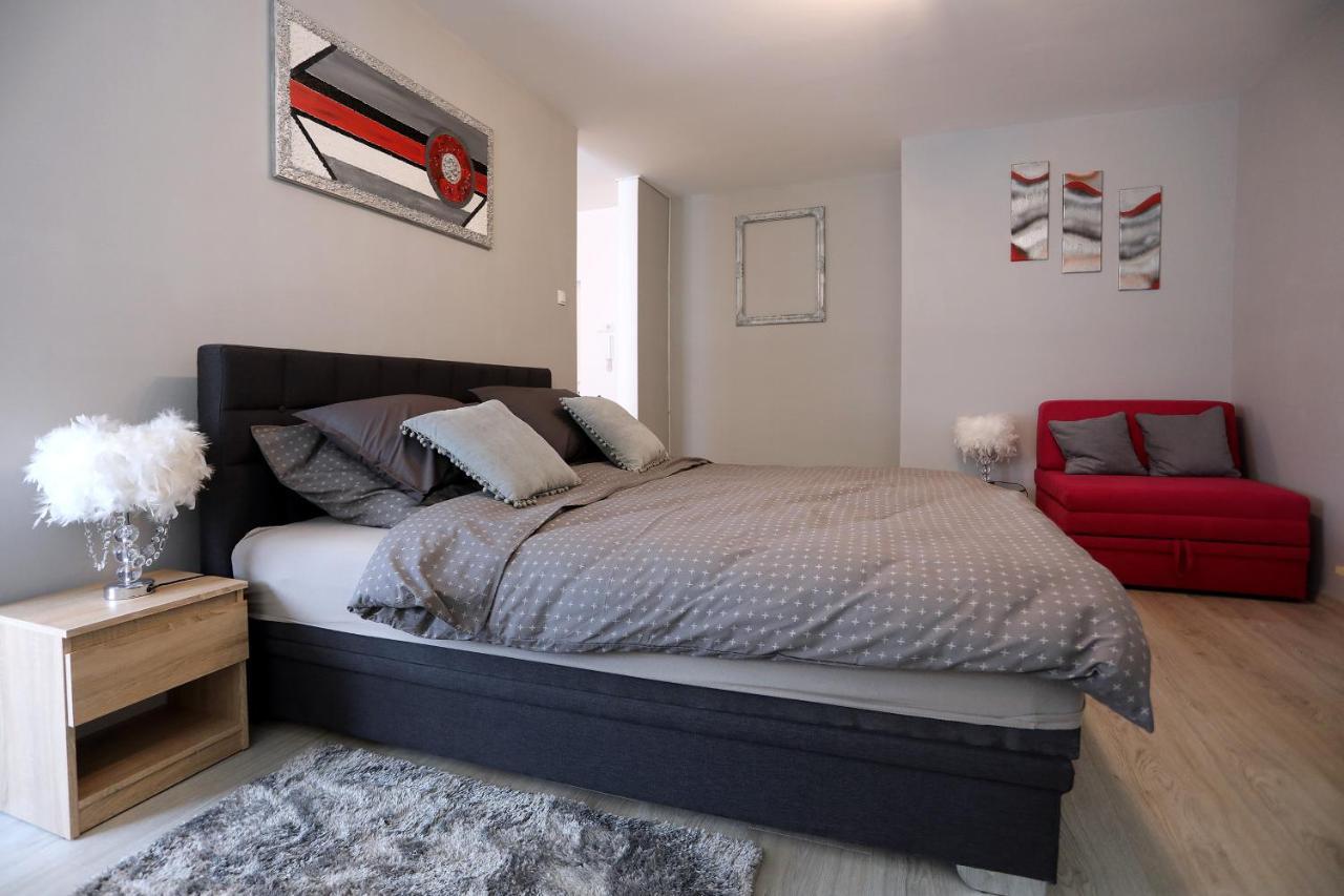 Studio Apartman Ana Osijek Buitenkant foto